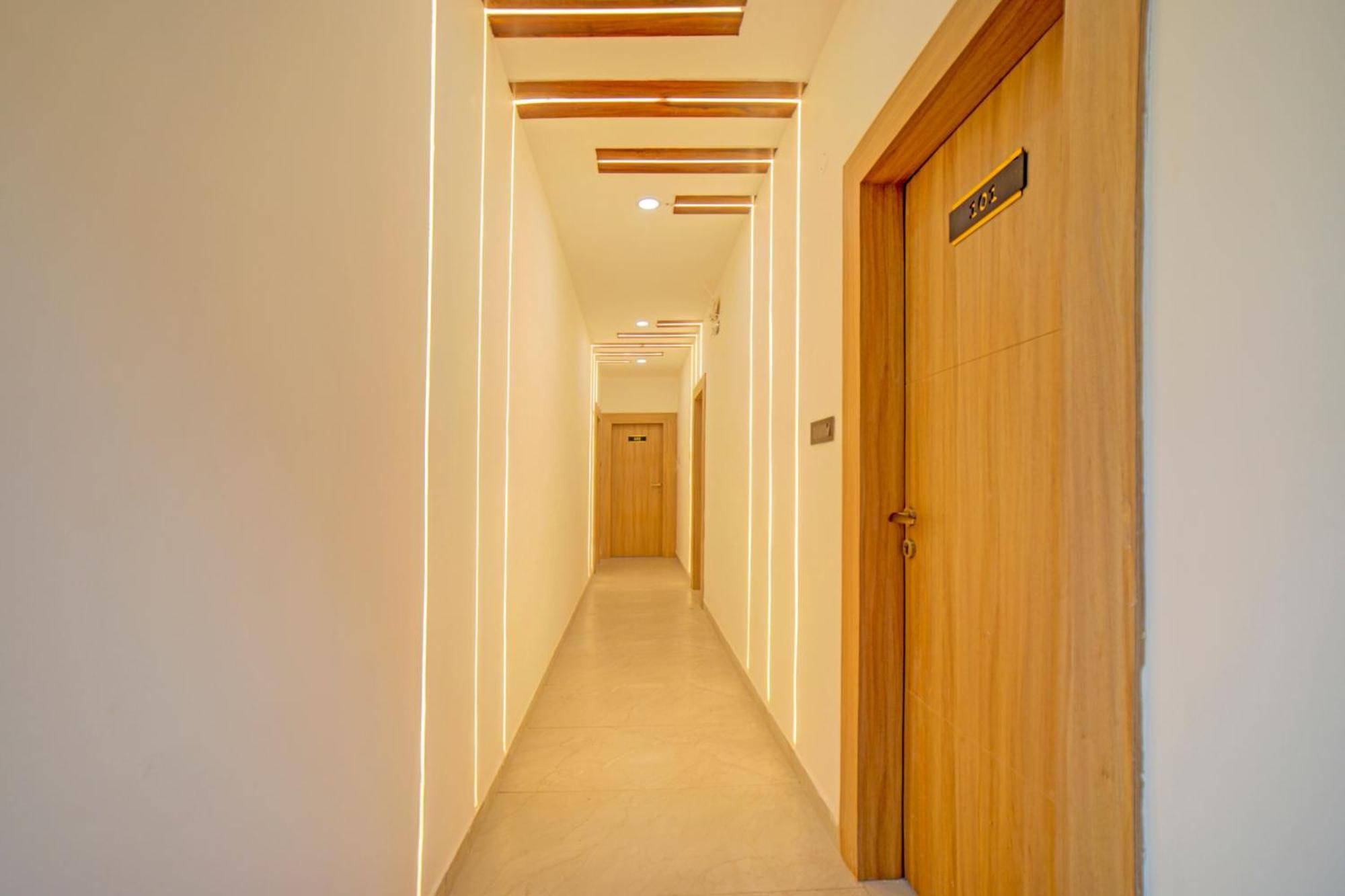 فندق Collection O Lakeview Castle ورنجل المظهر الخارجي الصورة
